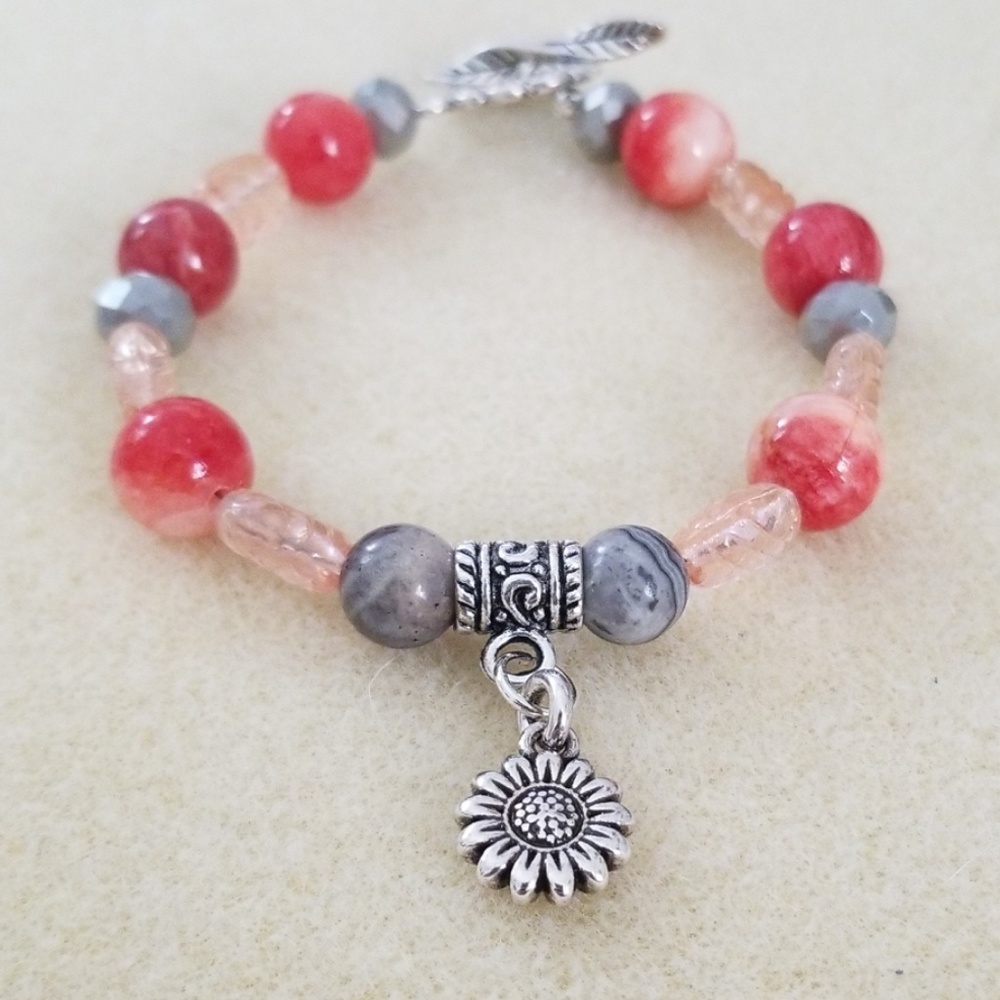 Red, peach & grey glass bead bracelet